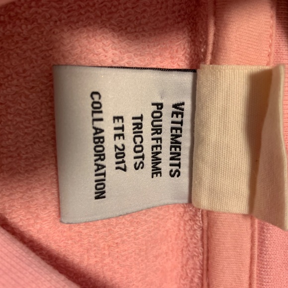 Vetements x Champion pink sweatshirt - Picture 5 of 7